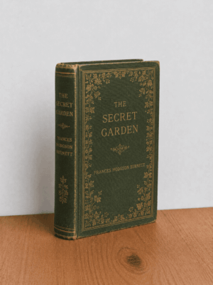 Antiek groen boek “The Secret Garden” van Frances Hodgson Burnett