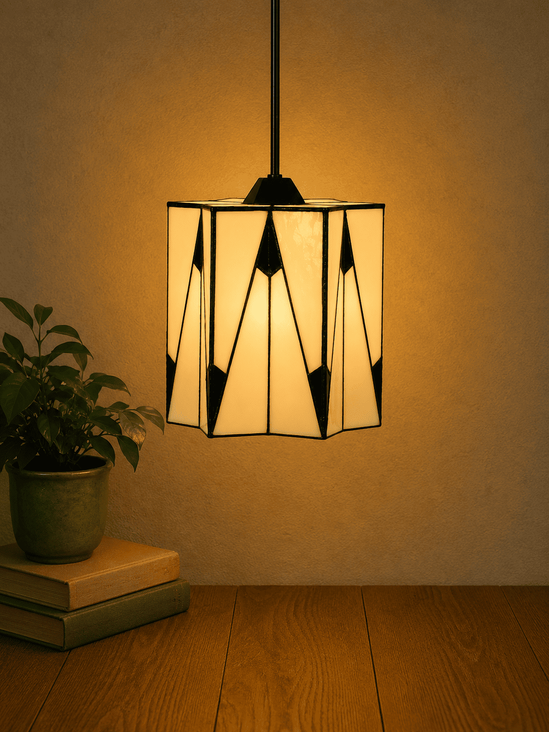 Art Deco hanglamp met geometrische glazen kap