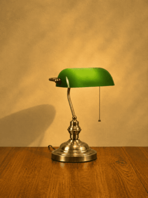 Klassieke groene bankierslamp met messing voet